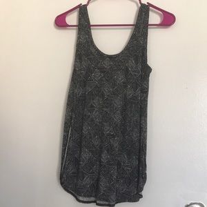 Black and white Old Navy tank top XS